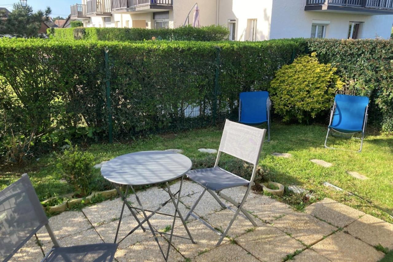 37M With Terrace And Garden Near The Sea Appartement Cabourg Buitenkant foto