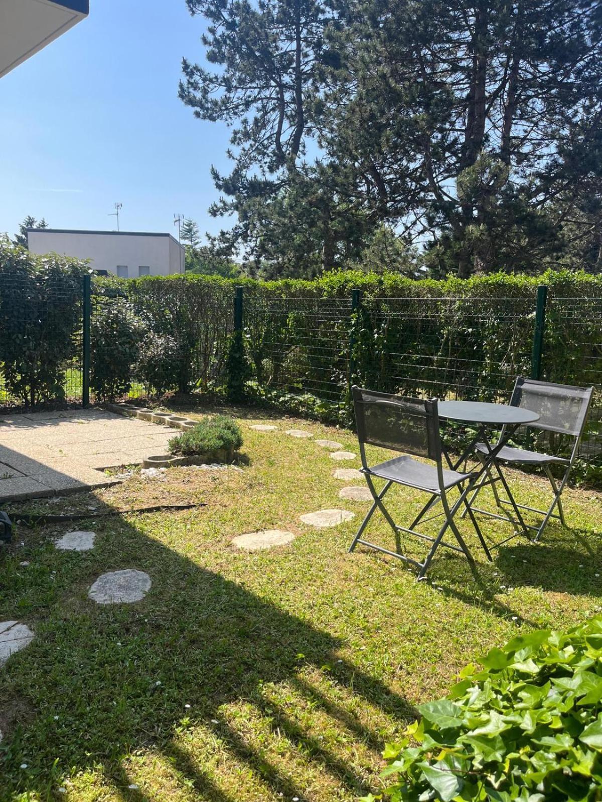 37M With Terrace And Garden Near The Sea Appartement Cabourg Buitenkant foto